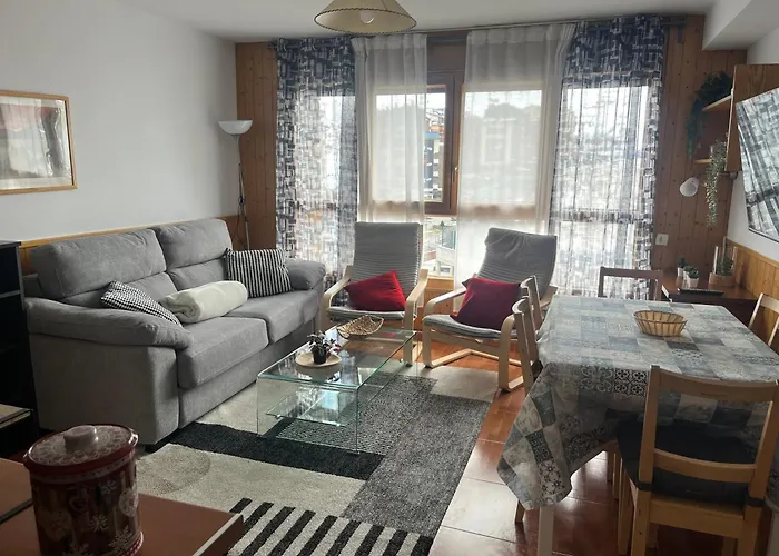 Apartamento A Pie De Pistas Con Parking Privado